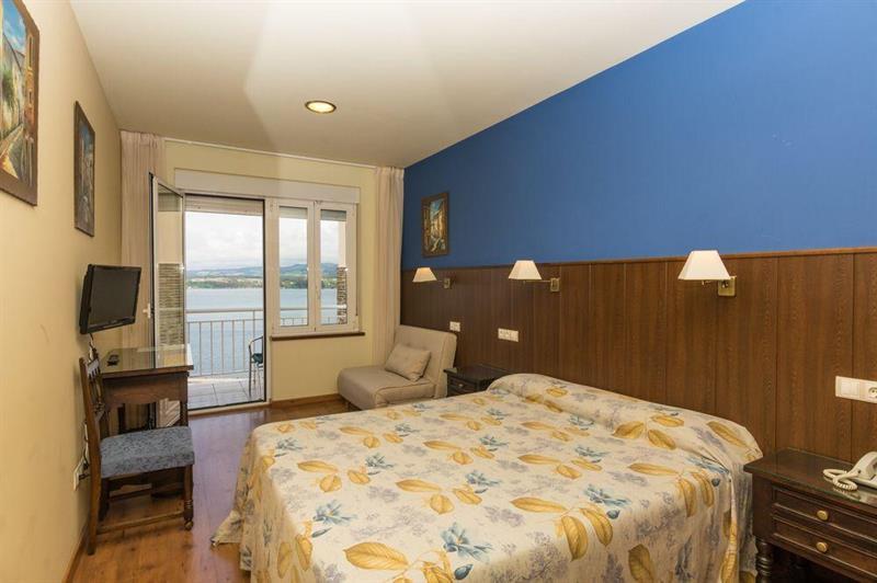 Hotel Eo Ribadeo Bagian luar foto